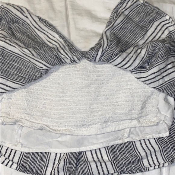 woman’s Hollister tube top - Picture 3 of 4